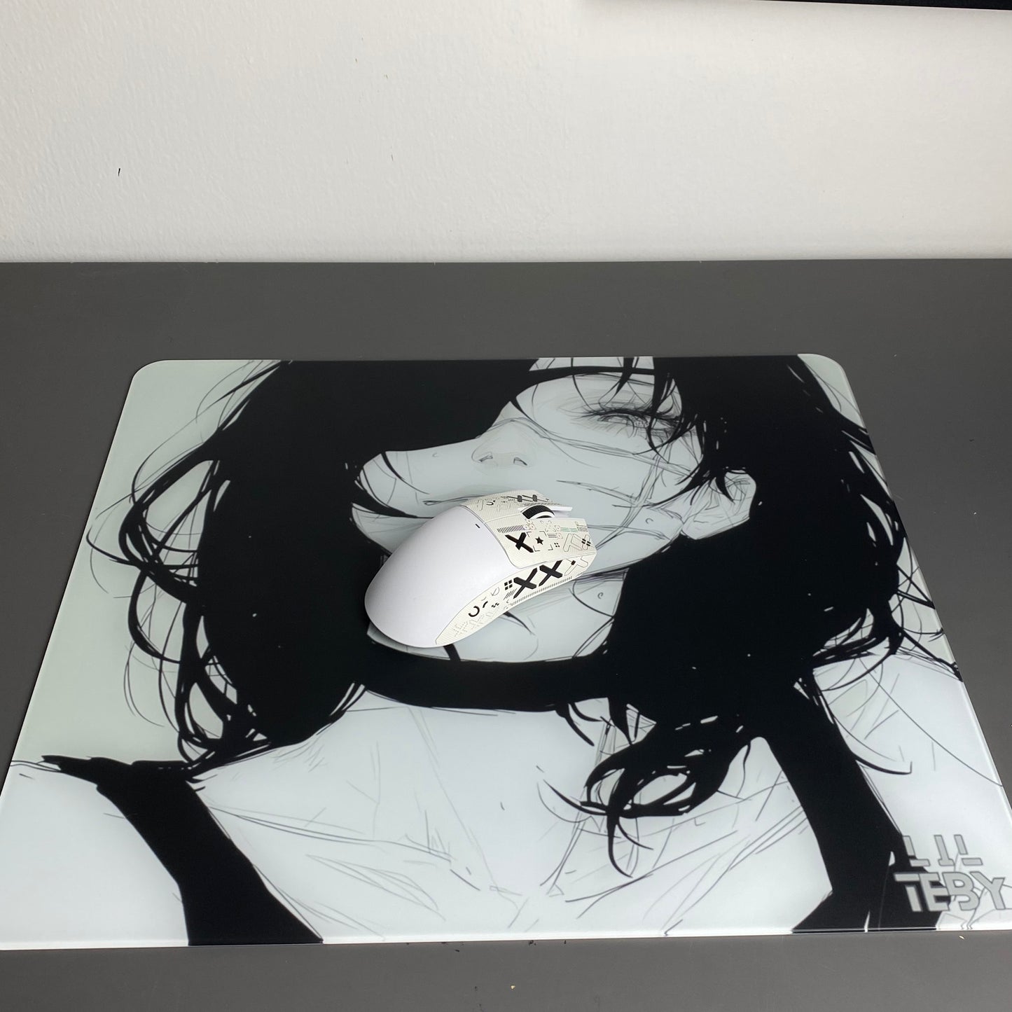 LiL MOUSE PAD GLASS 400X450X3MM