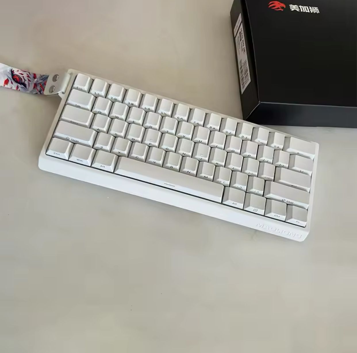 MADLIONS Mad 60 HE WHITE RGB